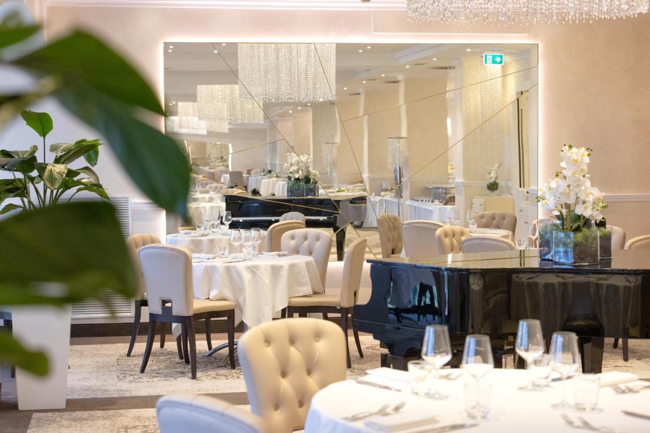 Hotel Sporting Римини Екстериор снимка